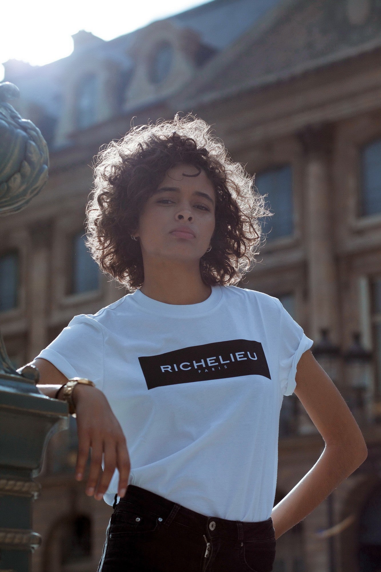 CLASSIC WHITE T-SHIRT